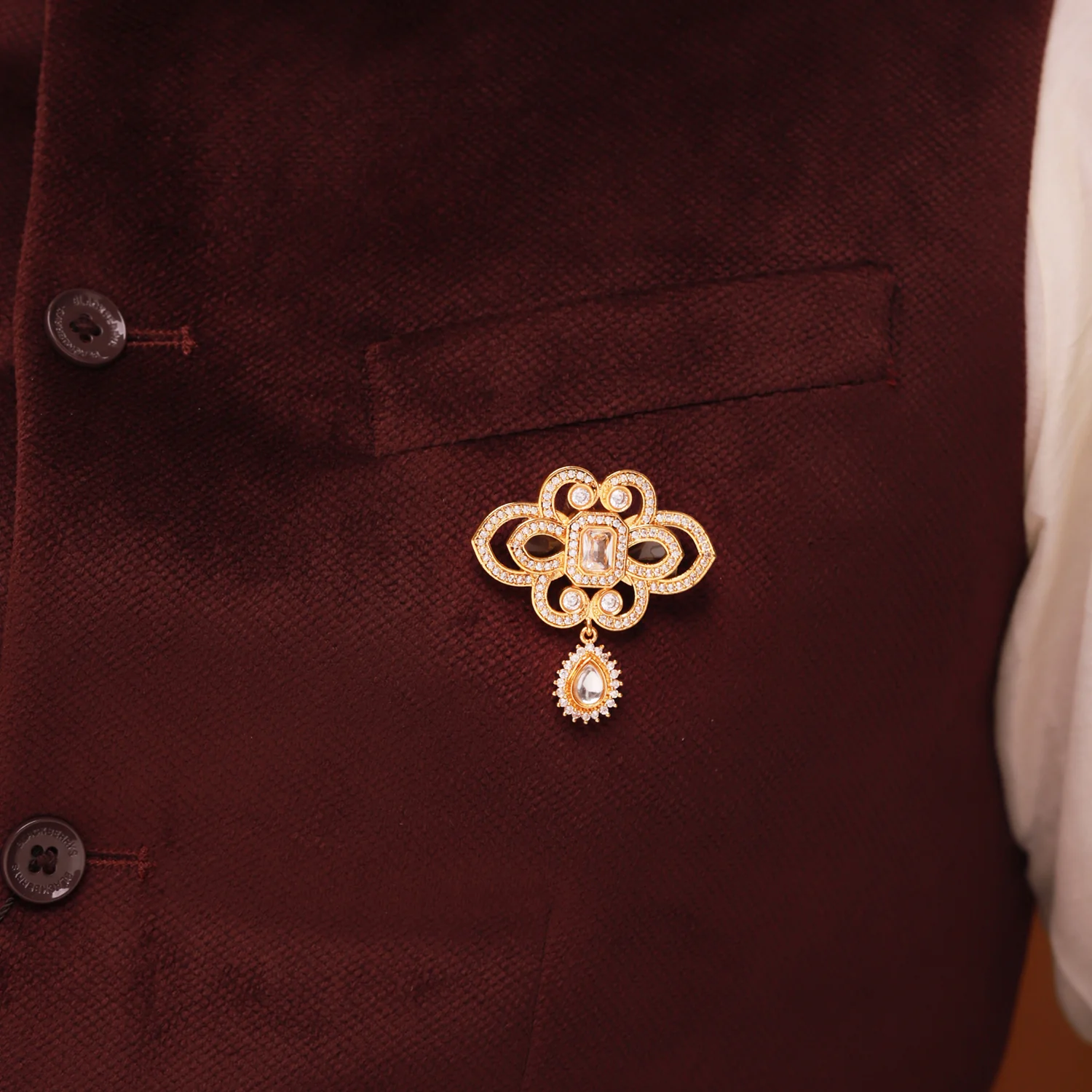 Kings of Rajasthan Suryaveer Brooch - Image 2