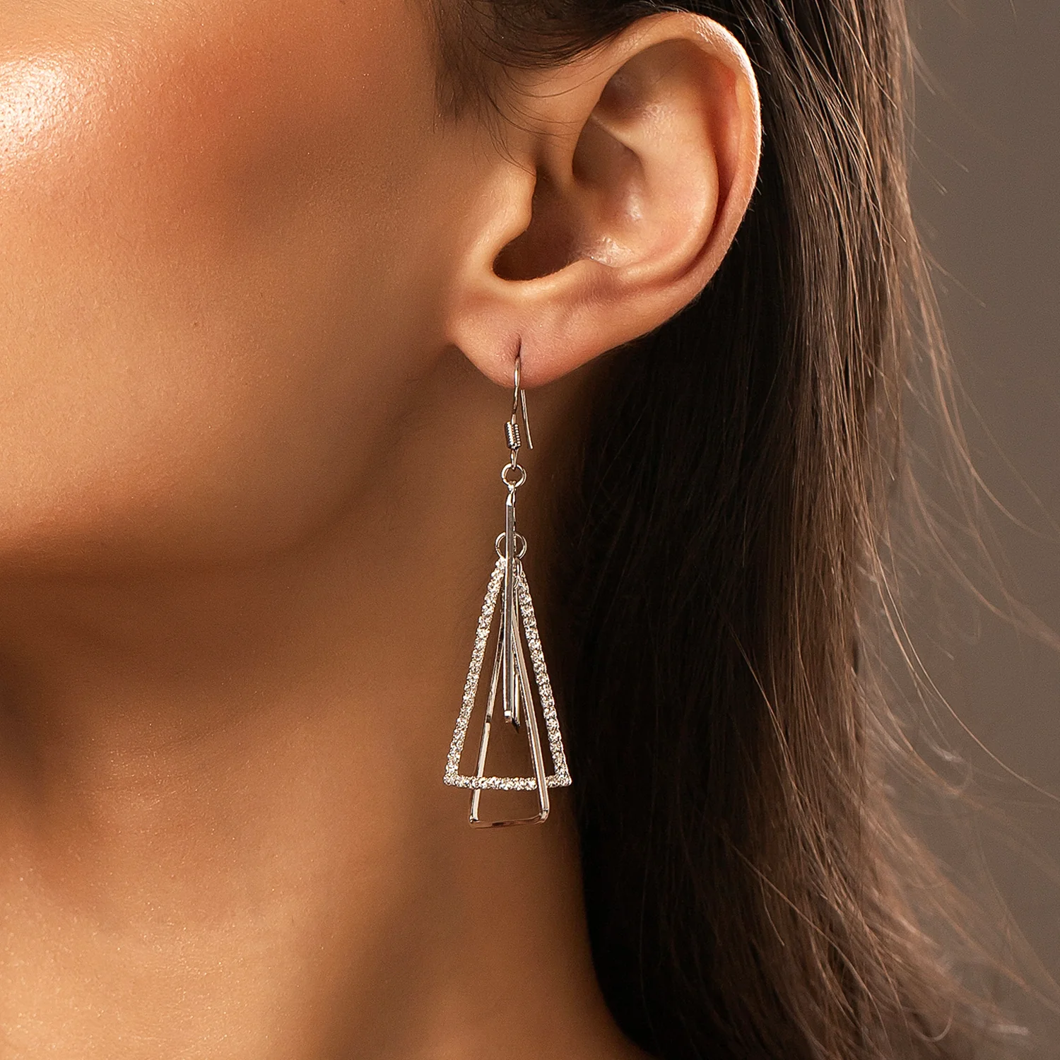 Korean Bling Urban Edge Geometric Earrings - Image 2