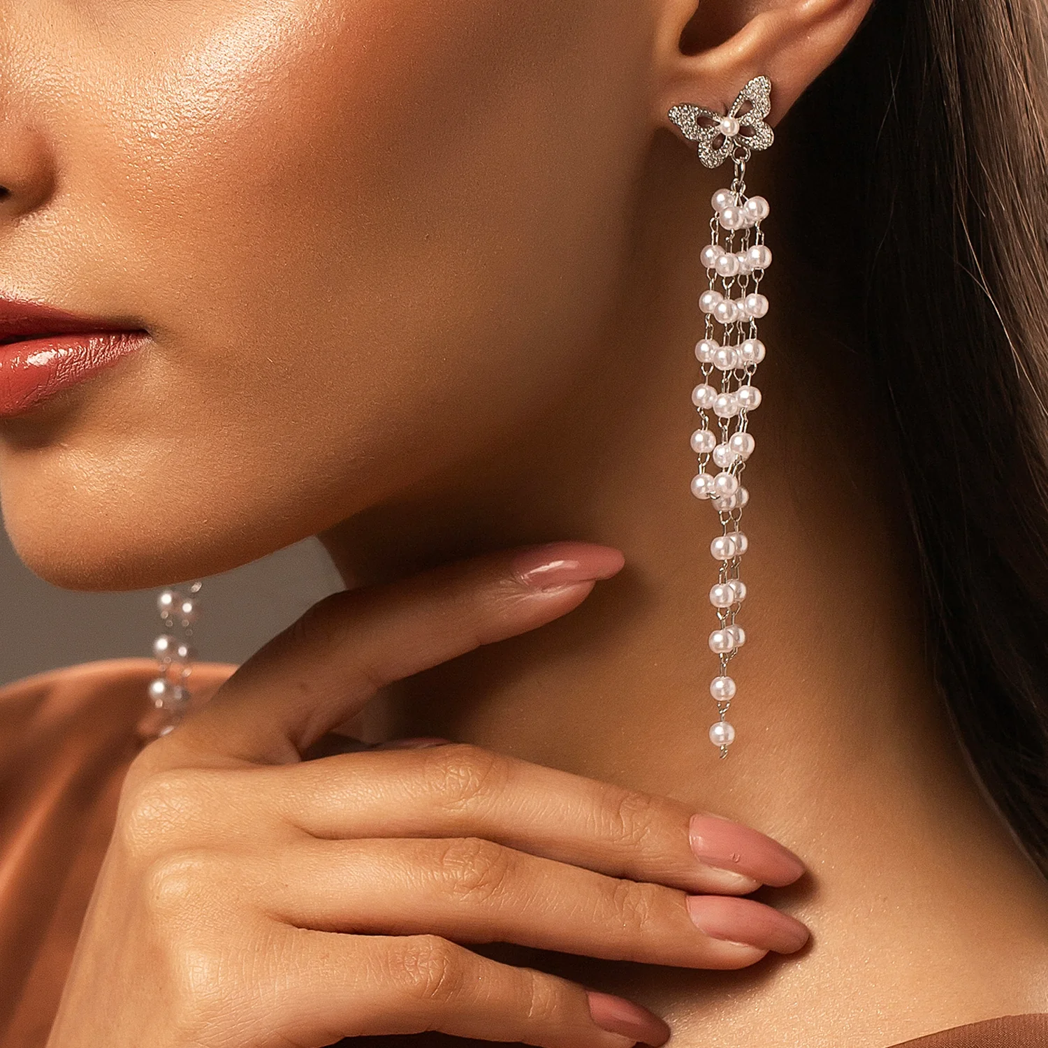 Korean Bling Wings of Wonder Earrings - Image 2