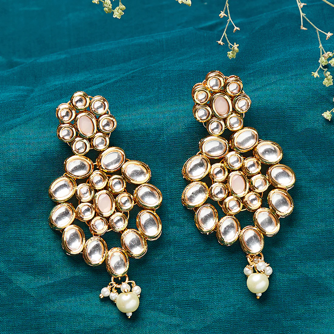Kundan Elegance Classic Drop Earrings