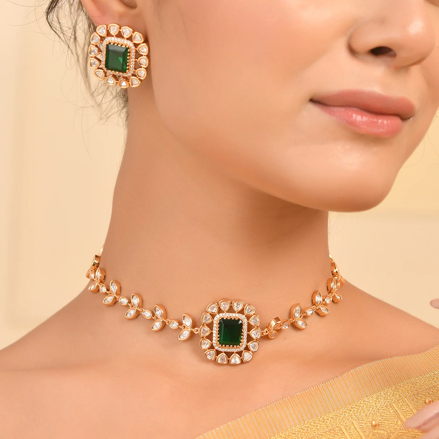 Kundan Opulance Graceful Choker Necklace Set - Image 2