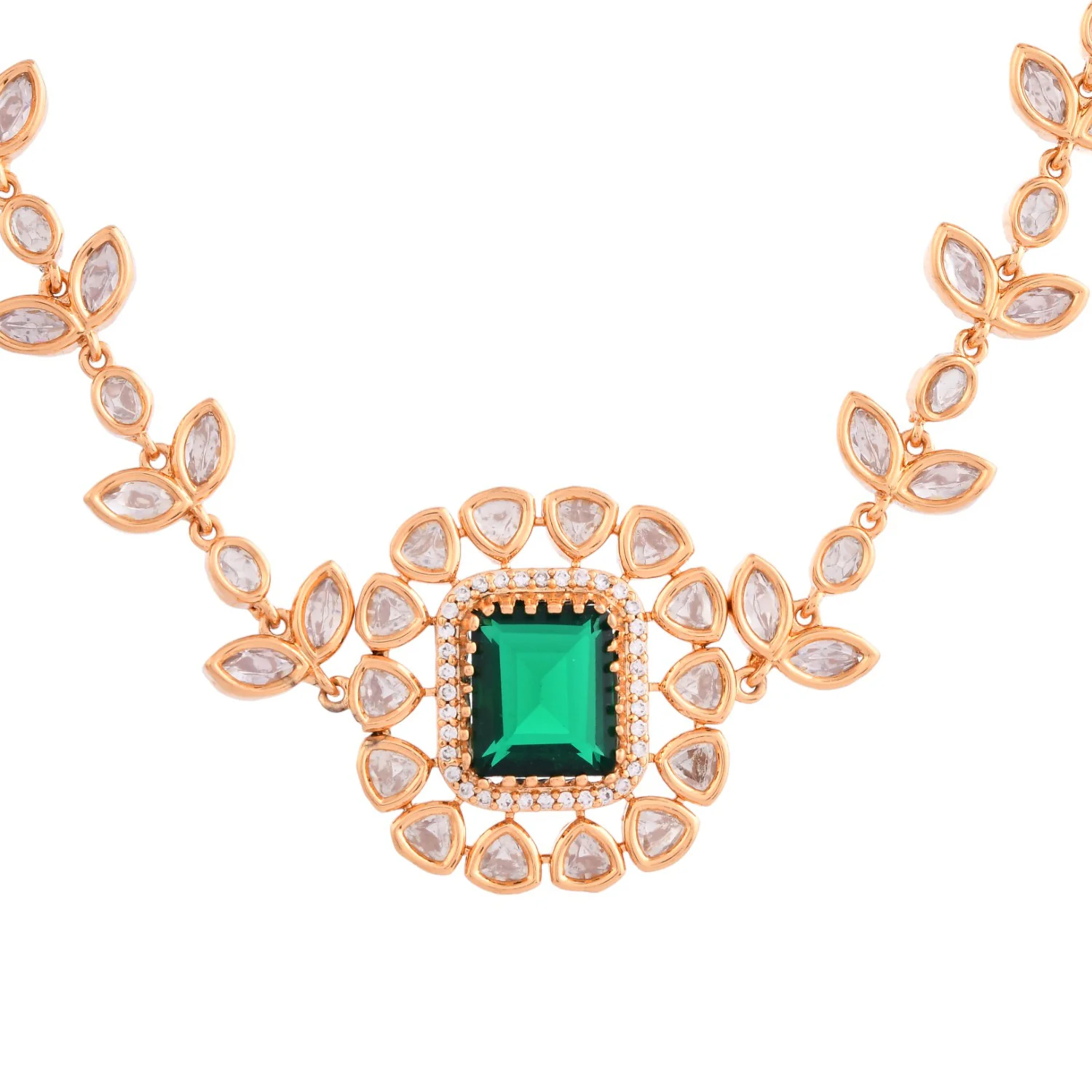 Kundan Opulance Graceful Choker Necklace Set - Image 4
