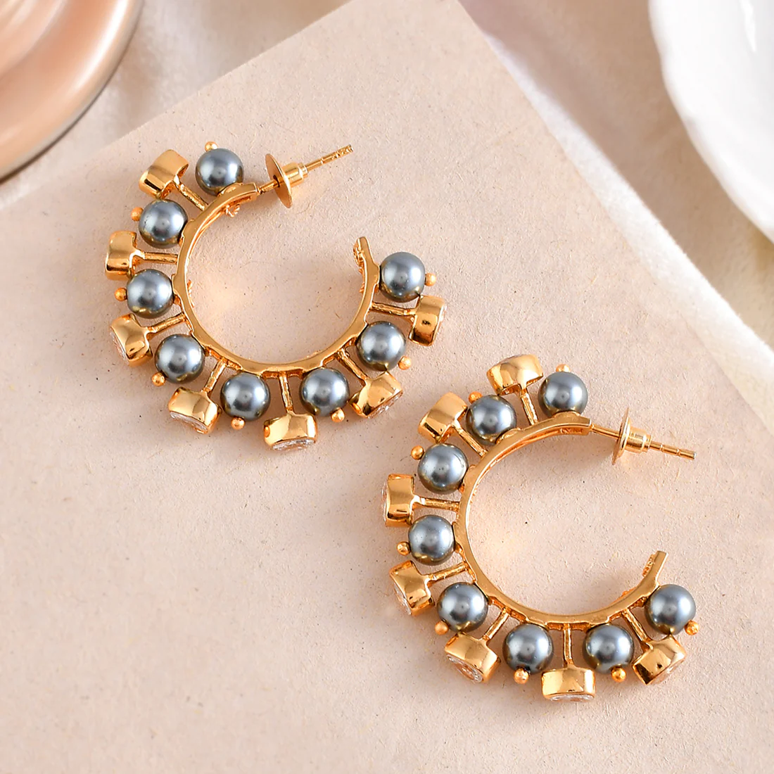 Lara Pearl Statement Hoop Earrings