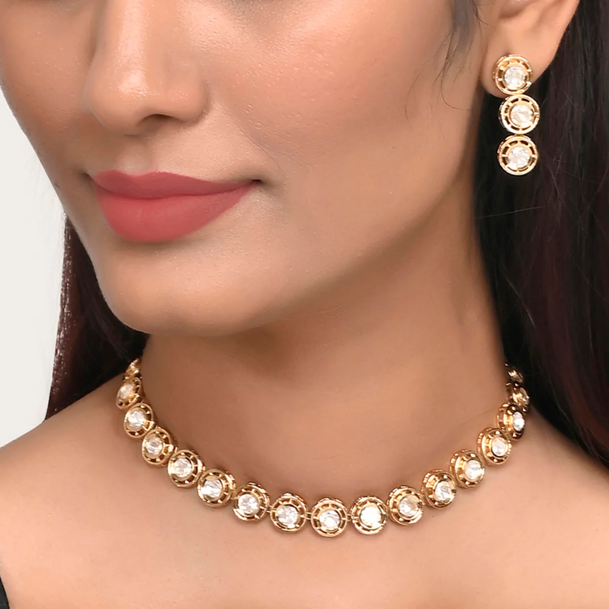 Large Round Cut Faux Kundan Adorned Gold Plated Brass Jewellery Set - Image 2