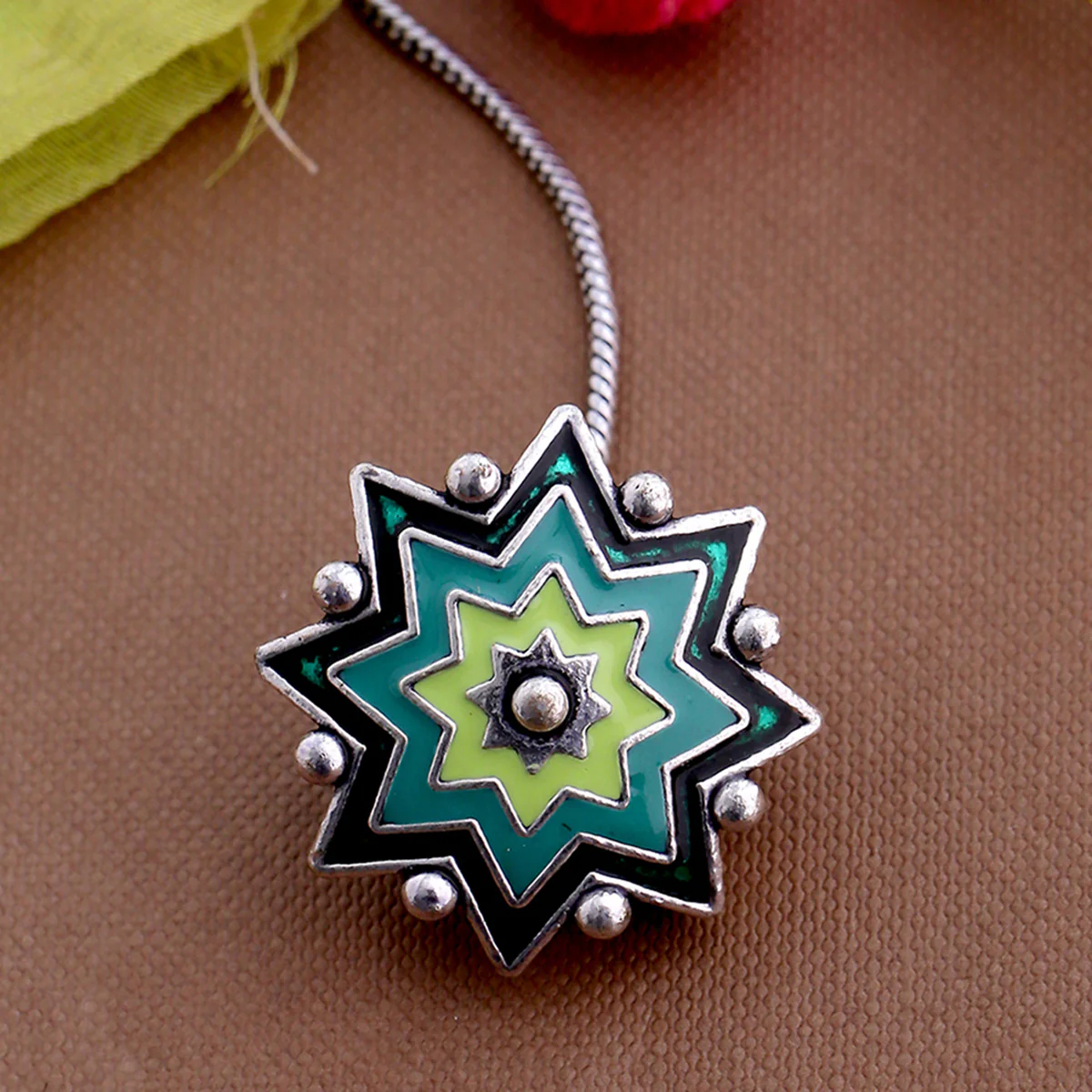 Lehariya Green Enameled Maang tika