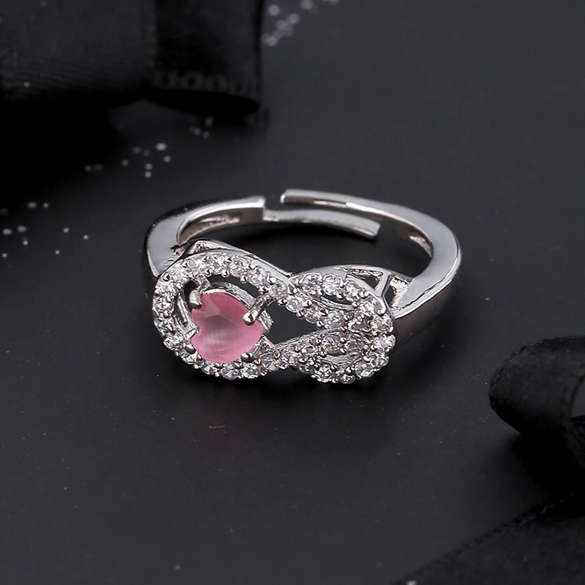 Love Knots Filigree Design Ring