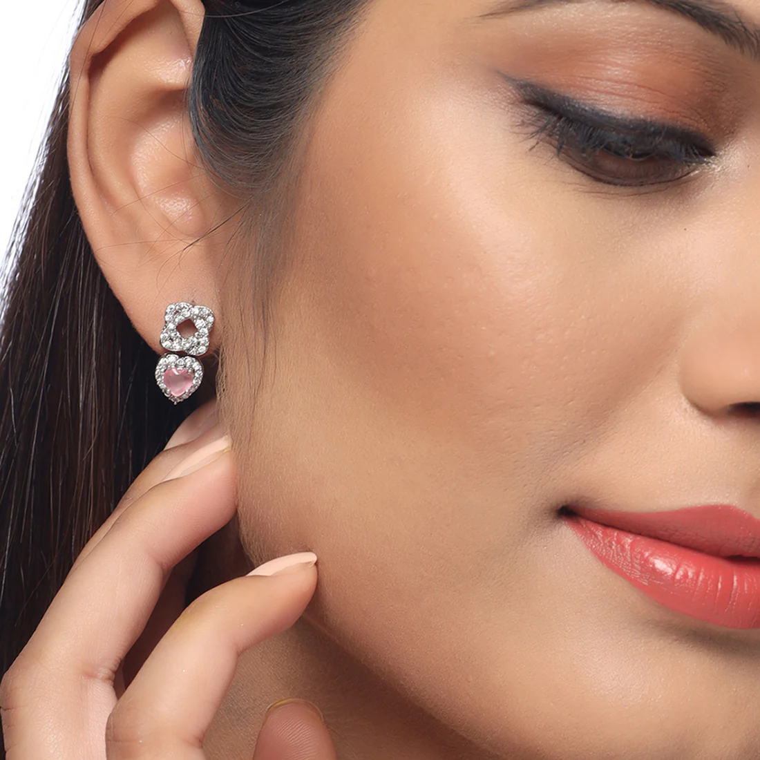 Love Knots Small Hearts Earrings - Image 2