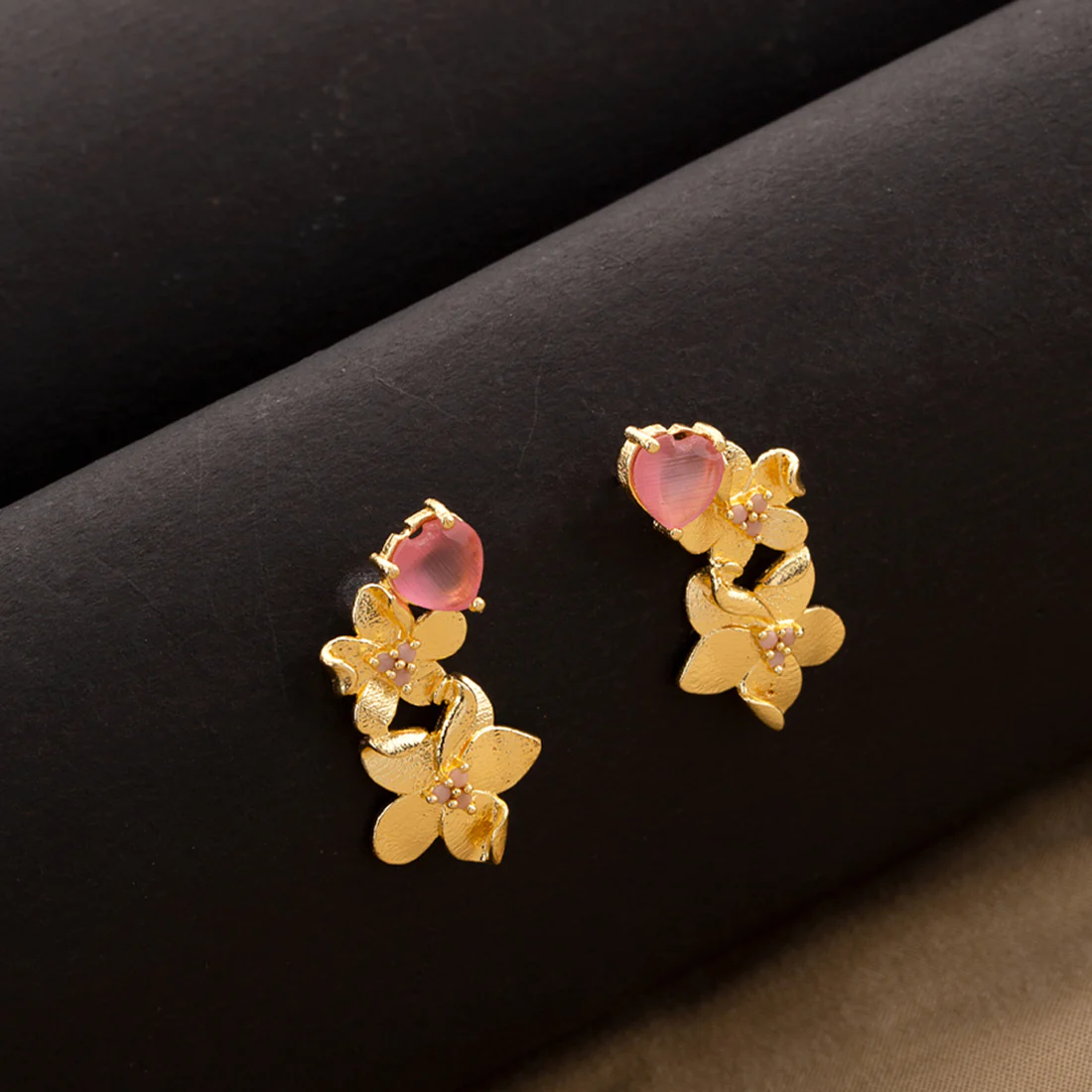 Love Paradise Floral Motif Studs