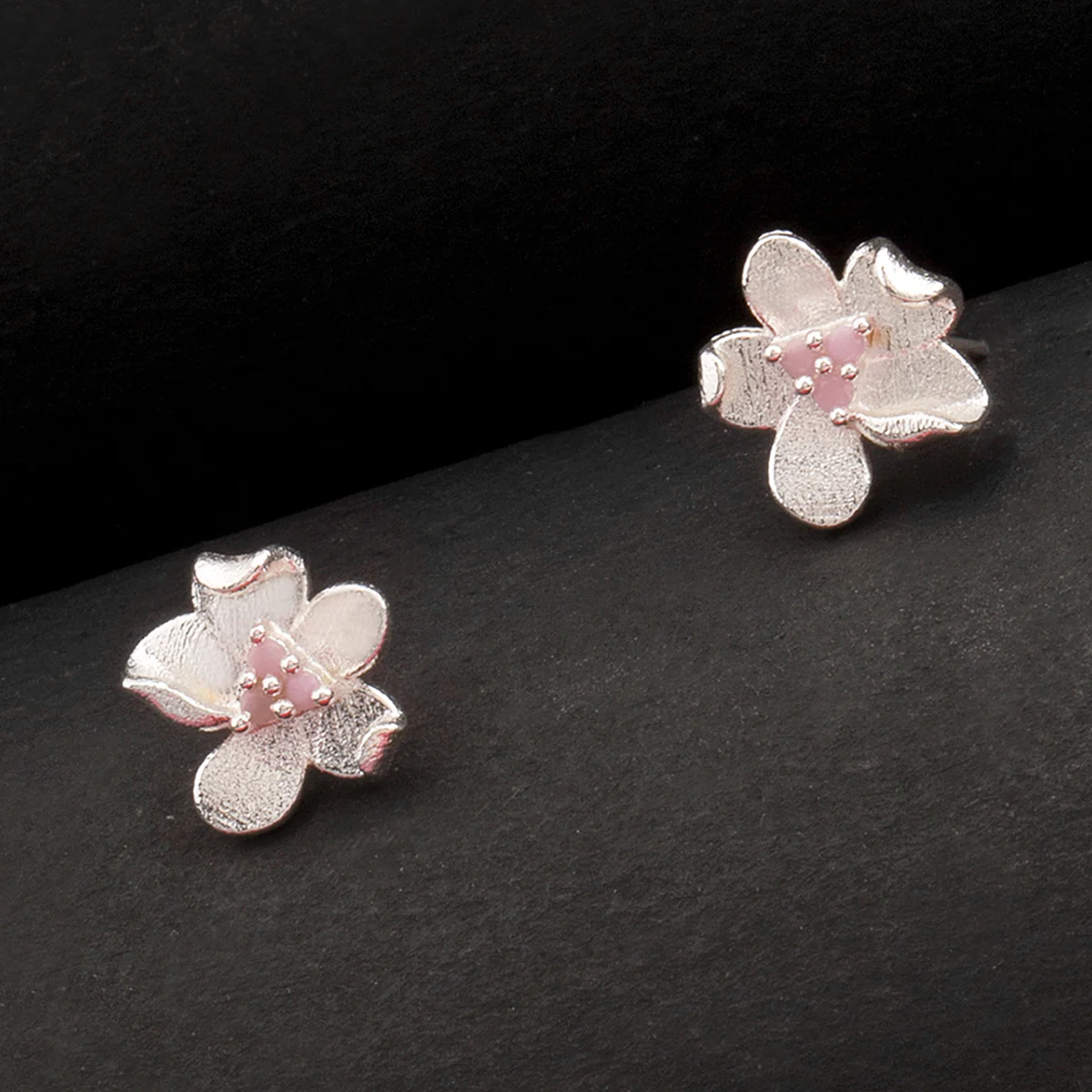 Love Paradise Little Floral Studs