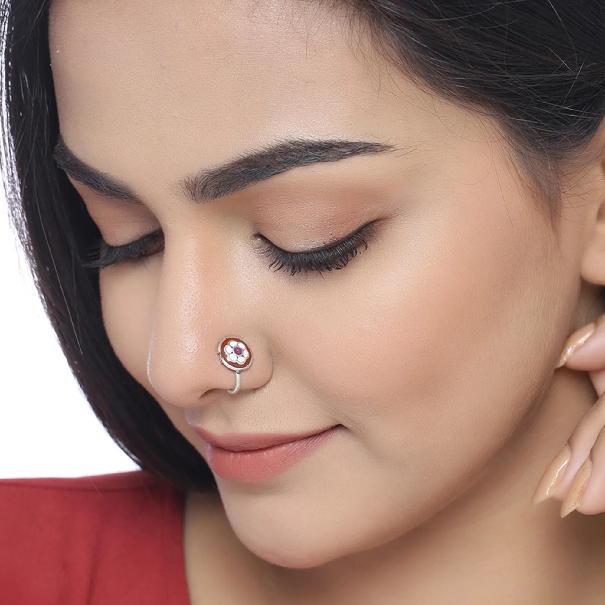 Mandana Floral Motif Nose Pin - Image 2