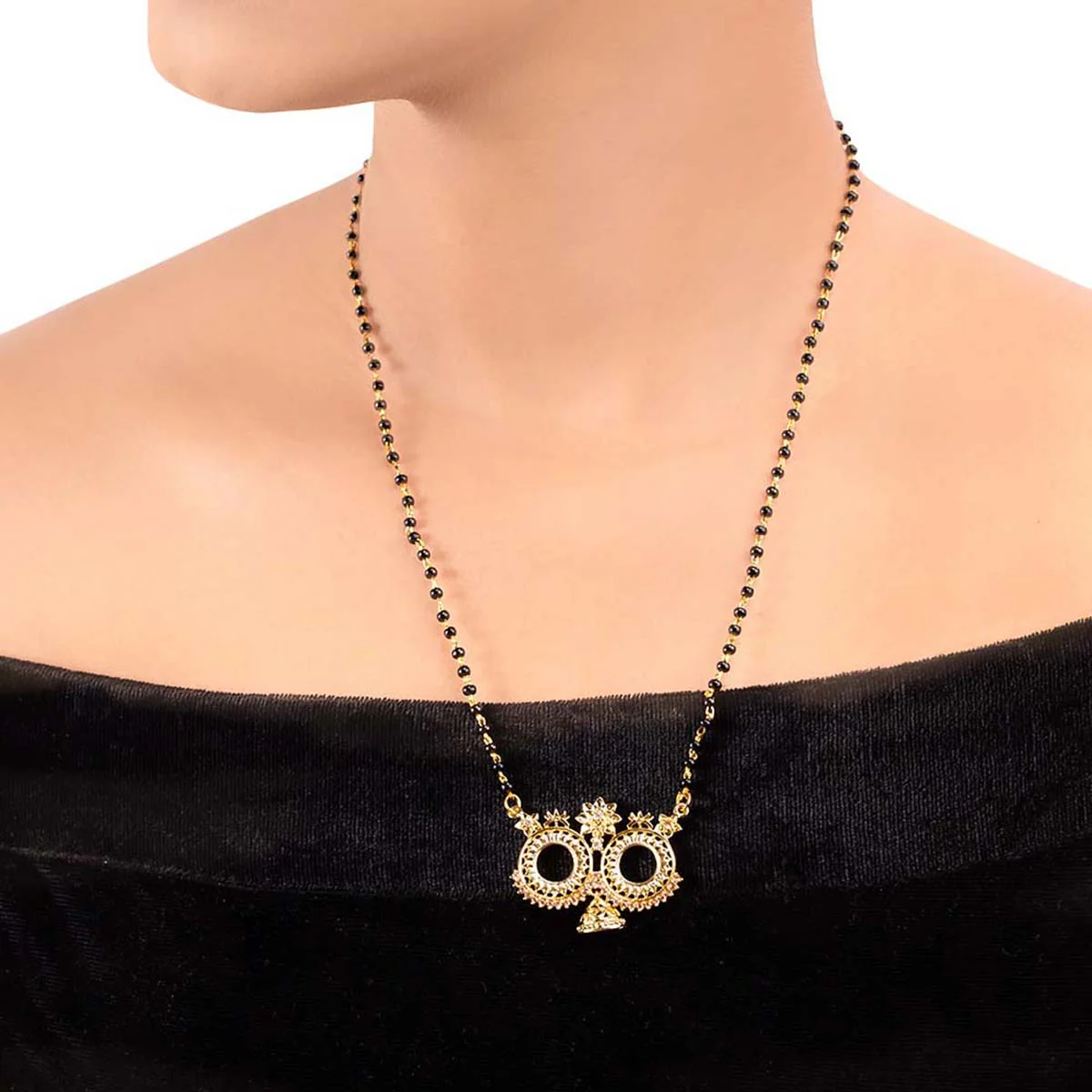 Mayur Floral Motifs Mangalsutra - Image 2