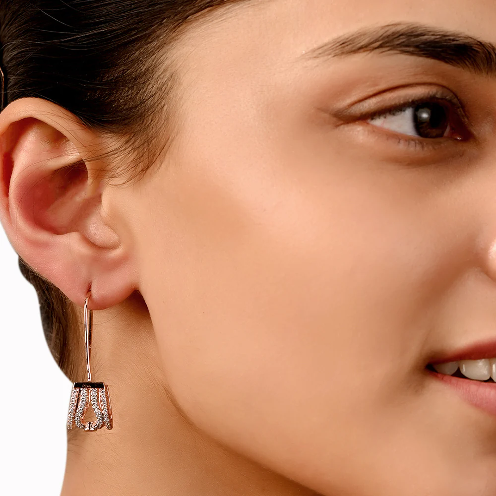 Minimalistic Rose Gold Earrings - Image 2