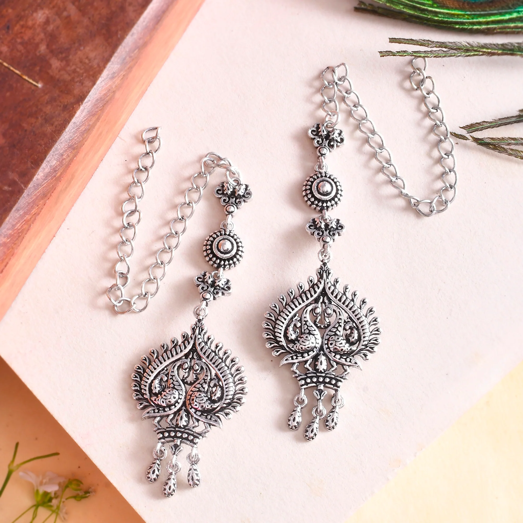 Morni Avalyn Earrings With Ear Chain