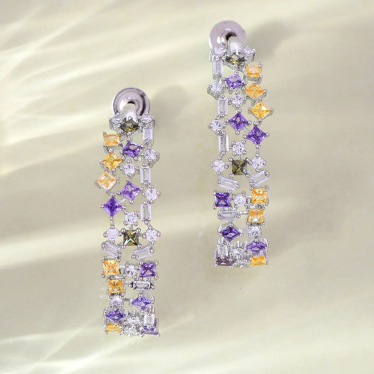 Mosaic Graceful Geometric Multicolor Hoops