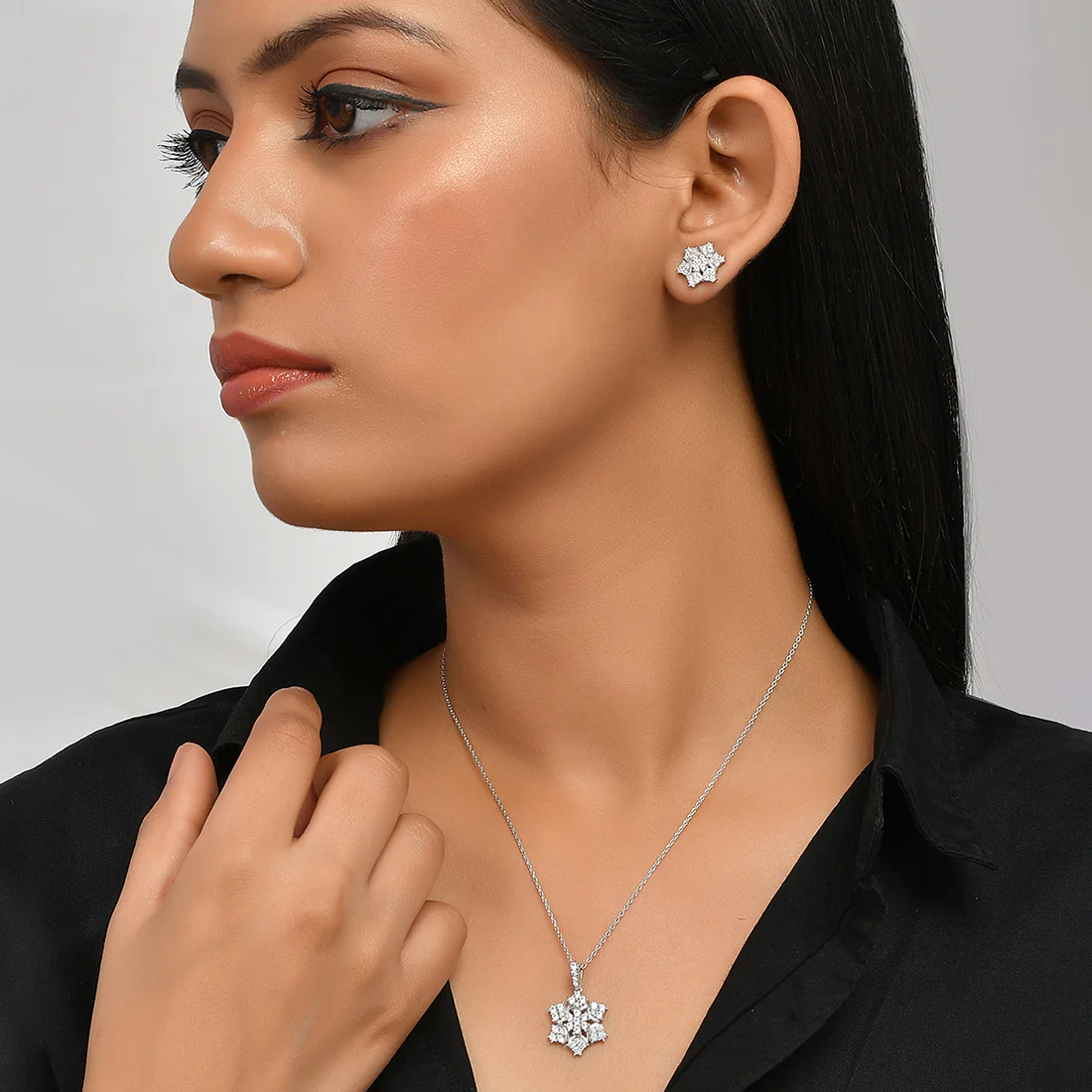 Mother's Day Collection Round Cut Zircons 925 Sterling Silver Pendant Set - Image 2