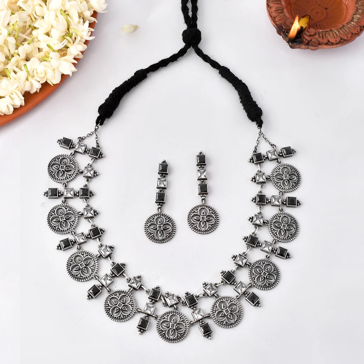 Nrityotsava Gauri Collar Necklace Set - Image 2