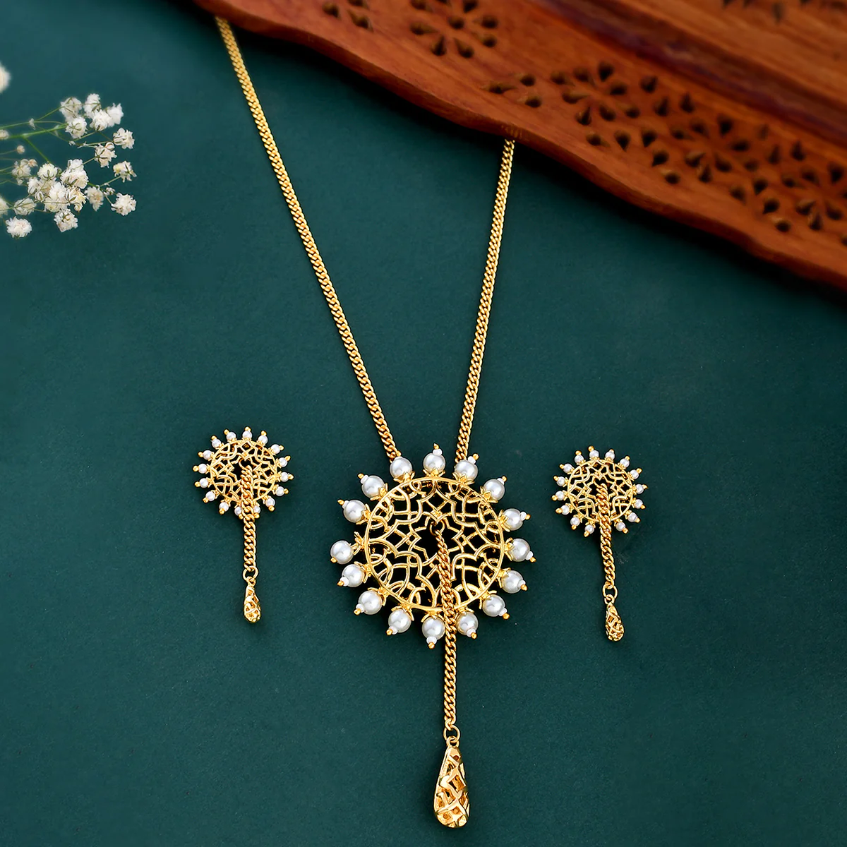 Nazakat Aara Necklace Set - Image 2