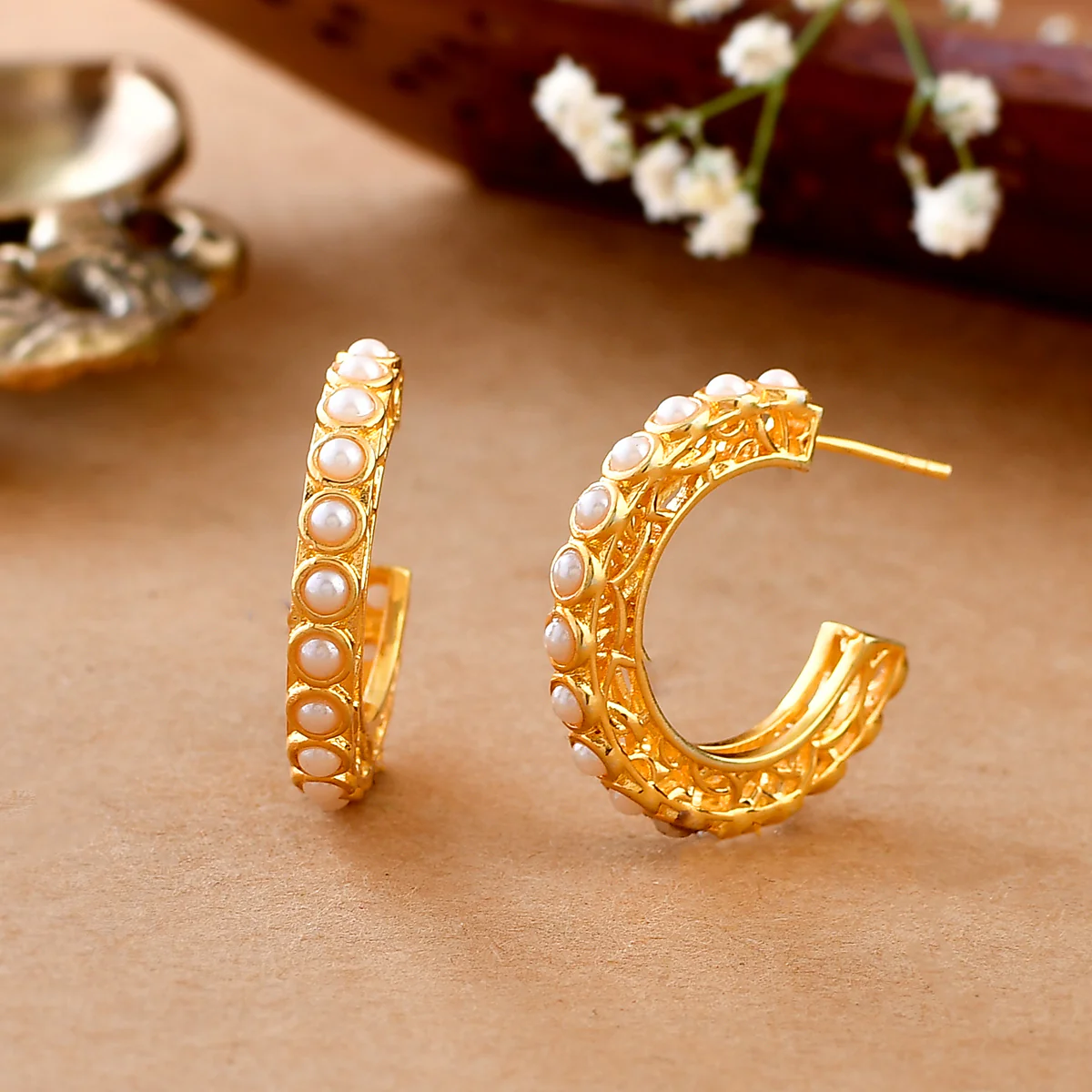 Nazakat Dileri Statement Hoop