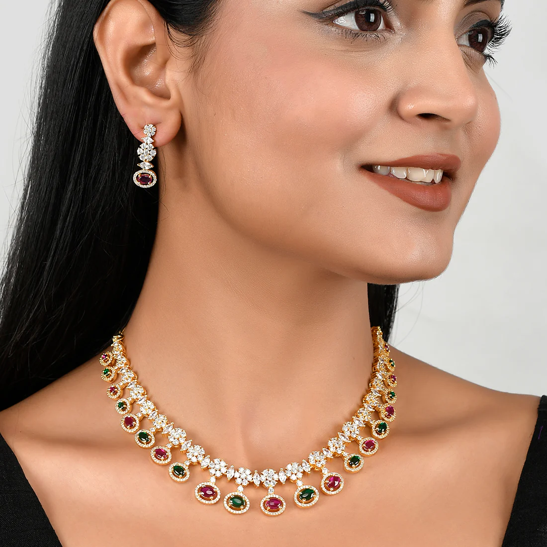 Oval Cut Green and Red CZ Jewellery Set - Image 2