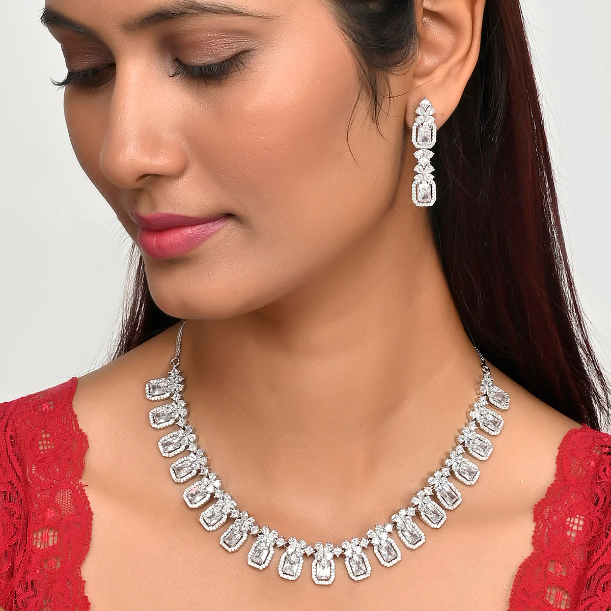 Sparkling Elegance Emerald Cut Zircons Jewellery Set - Image 2