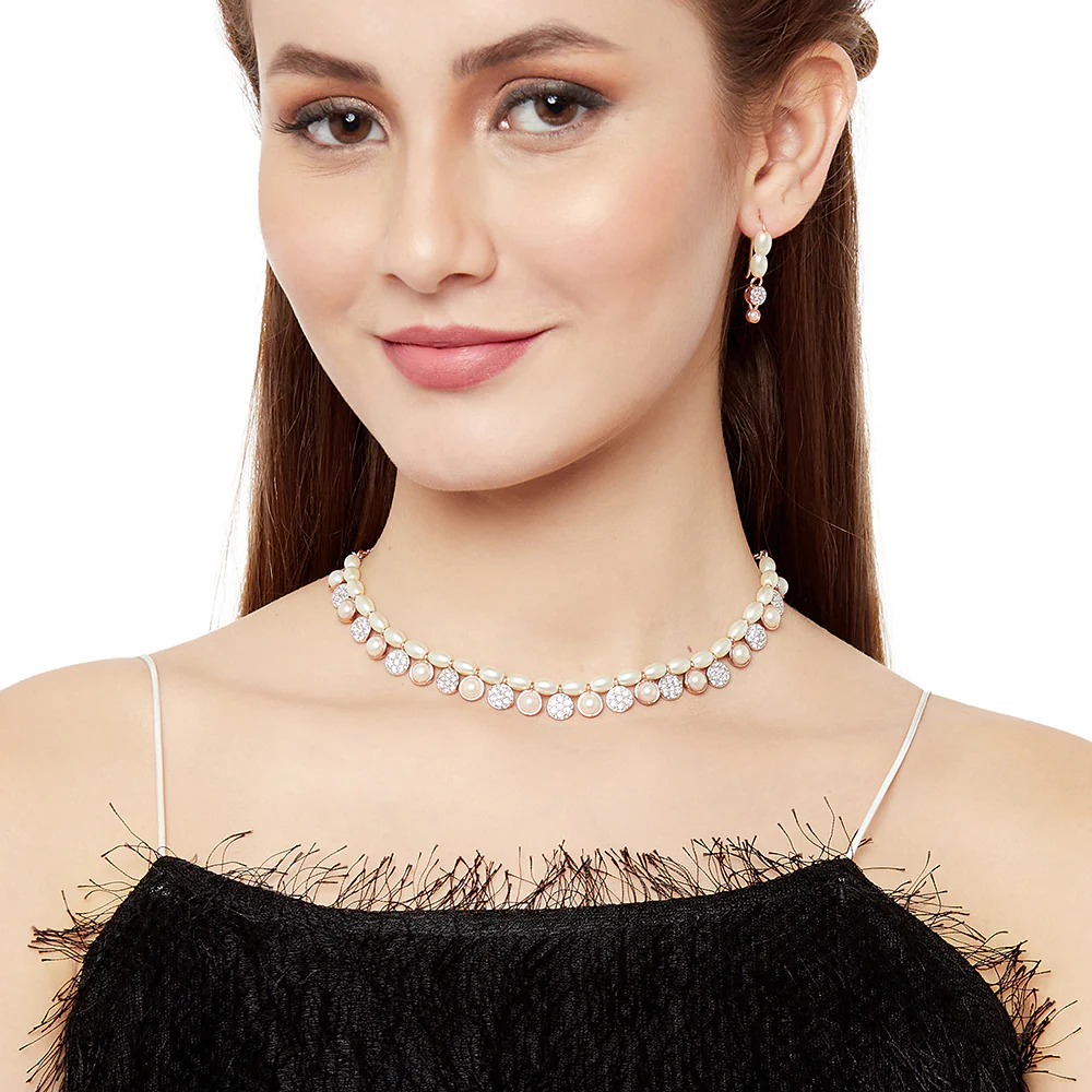 Pearly White Elegant Necklace Set - Image 5