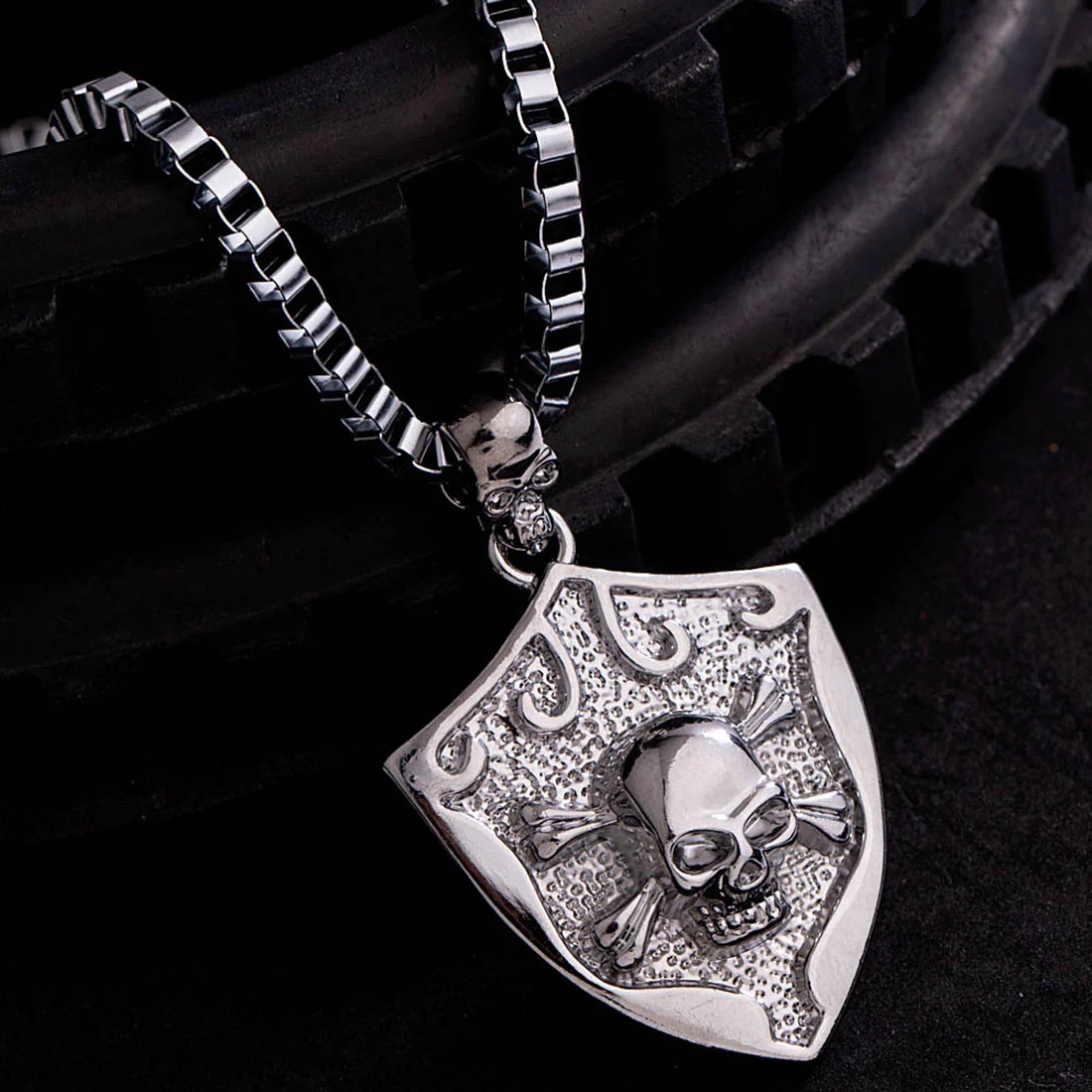 Road Rider Men's Steel Pendant Set