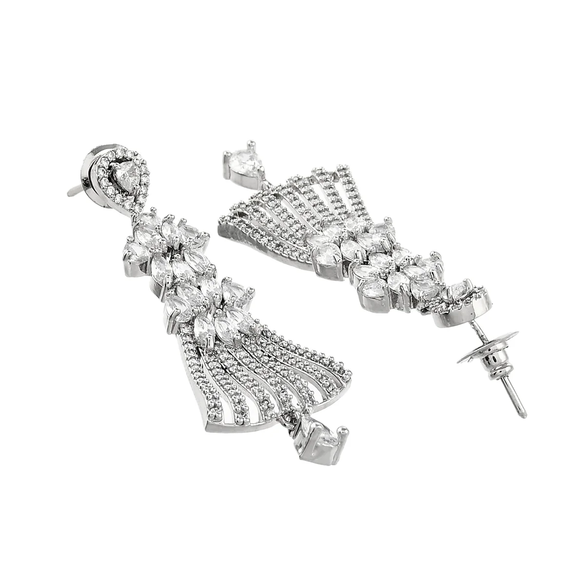 Sparkling Opulence Cutwork Pattern Jewellery Set - Image 5