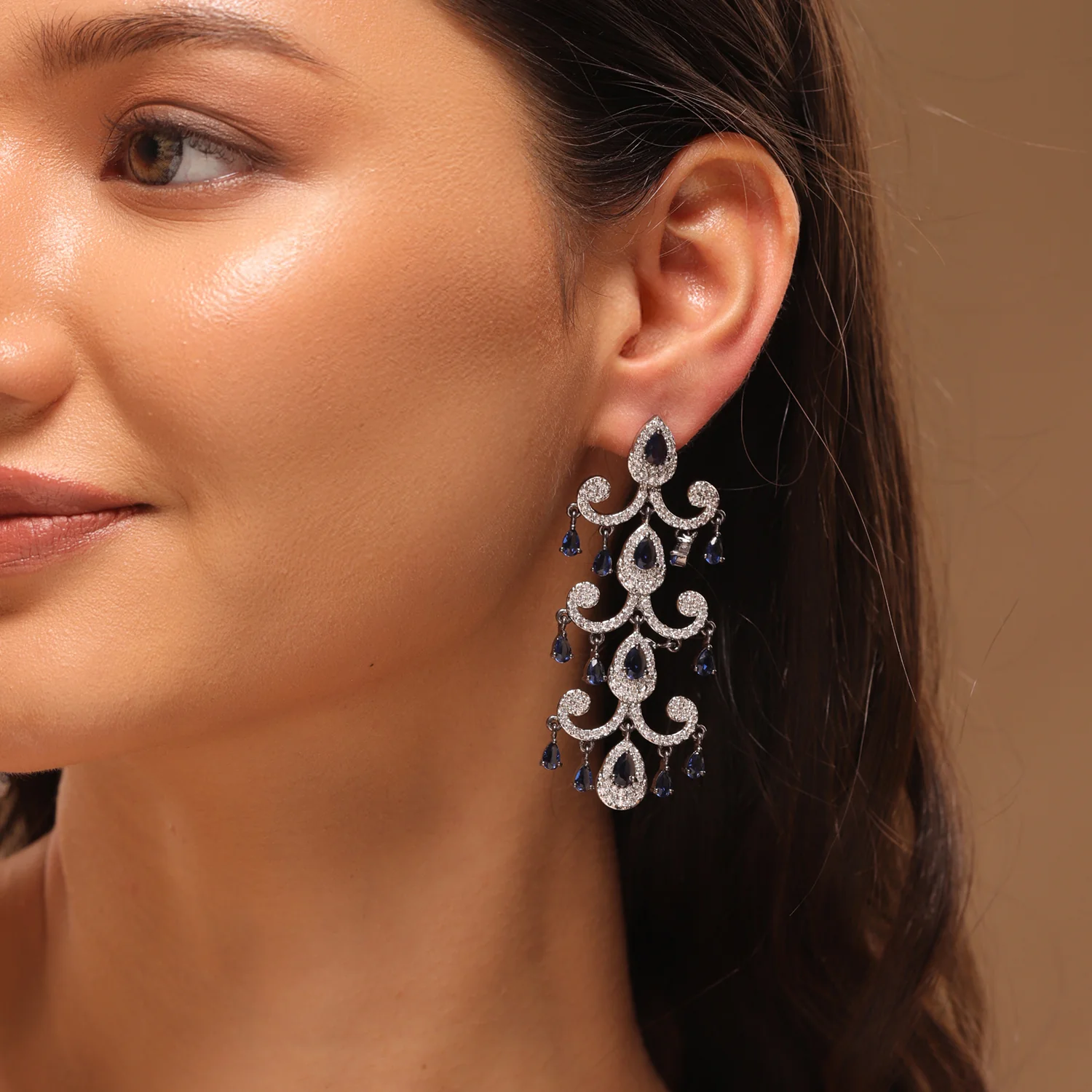 Royal Romance Elsa Emerald Statement Earrings - Image 2