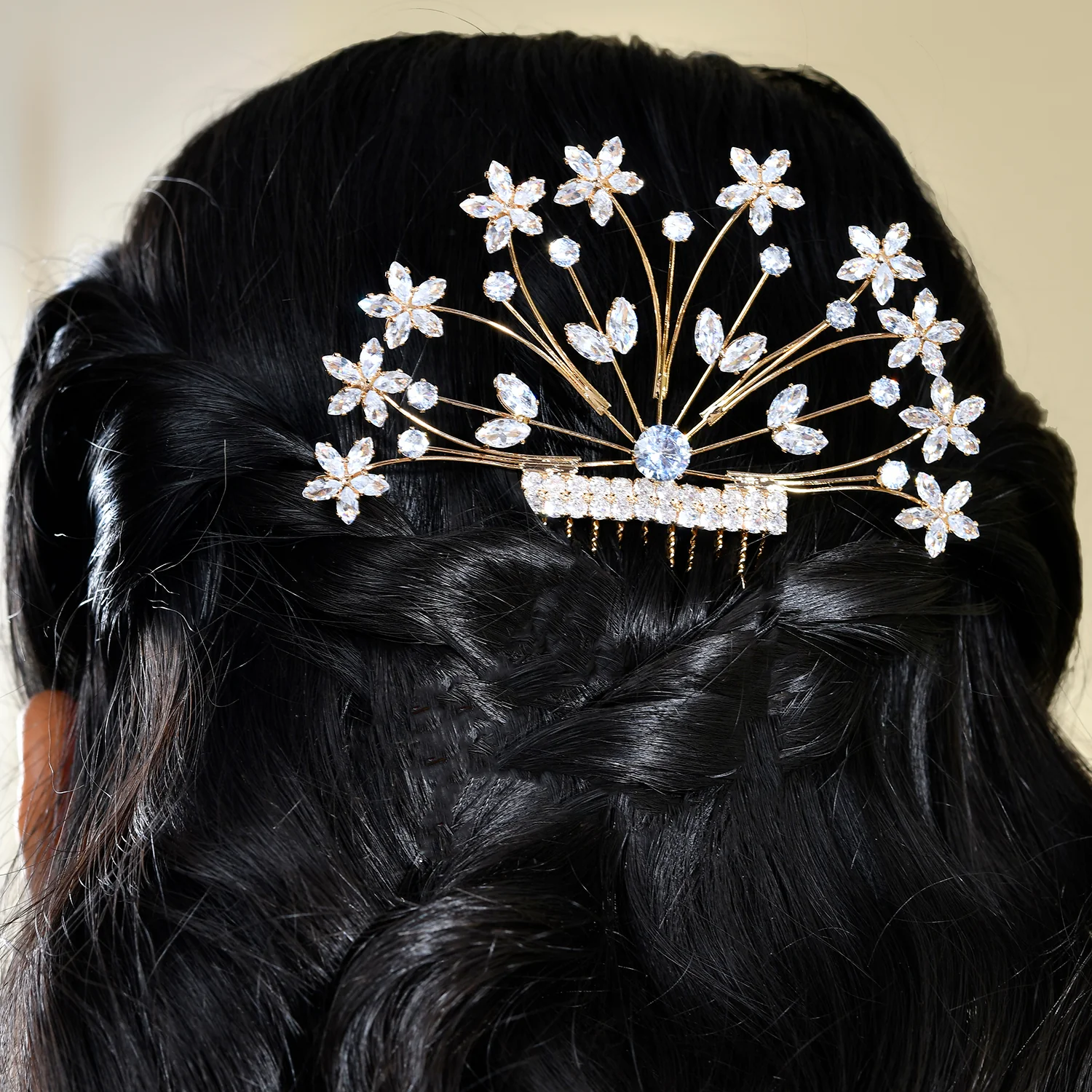 Royal Romance Hazel Comb Pin Hair Accessories - Image 2