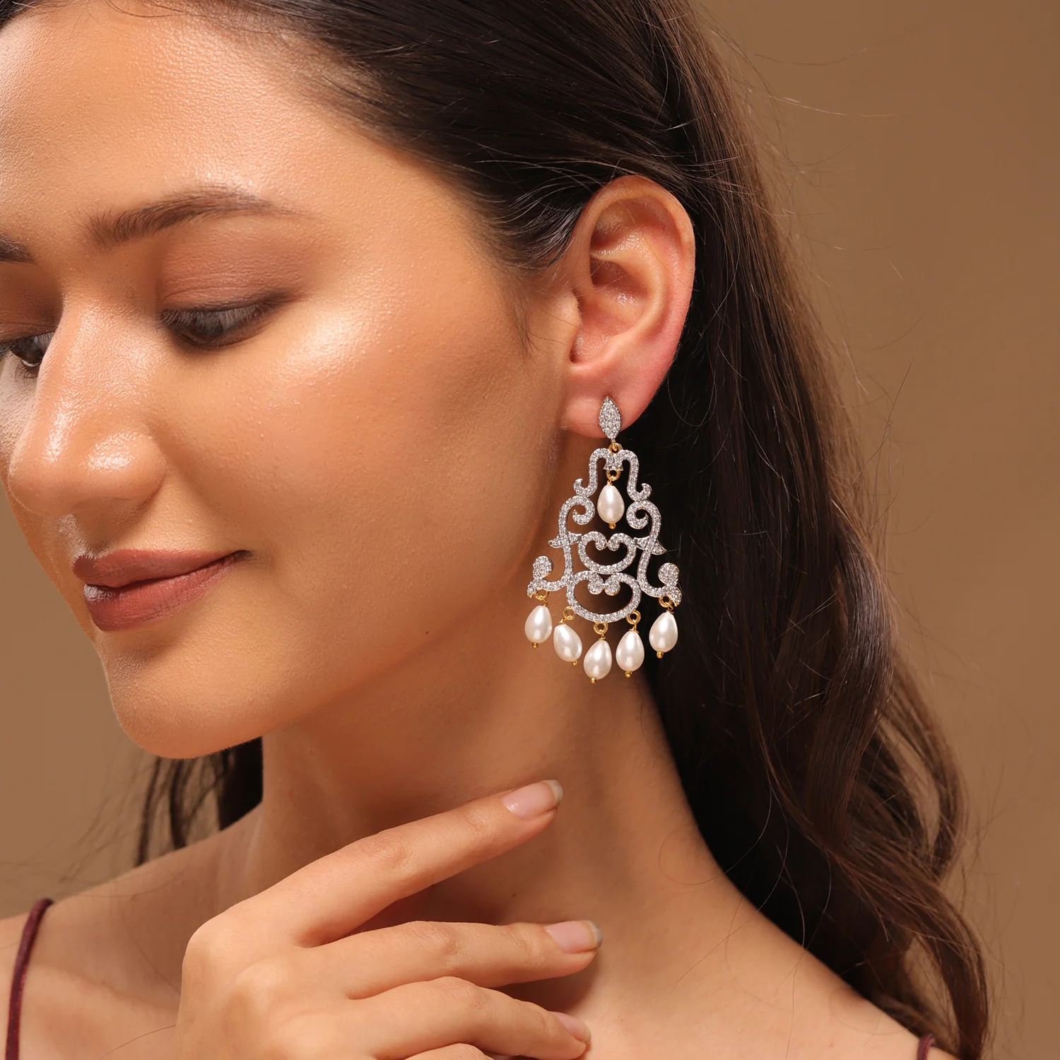 Royal Romance Margaret Gold Statement Earrings - Image 3