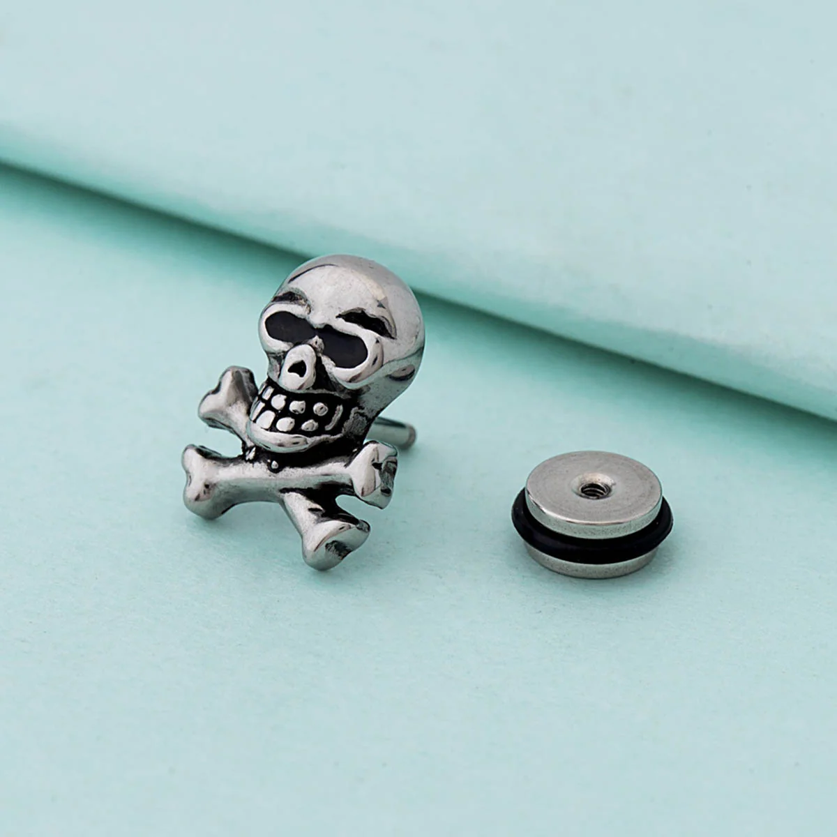 Royal Stud Skull Steel Earring