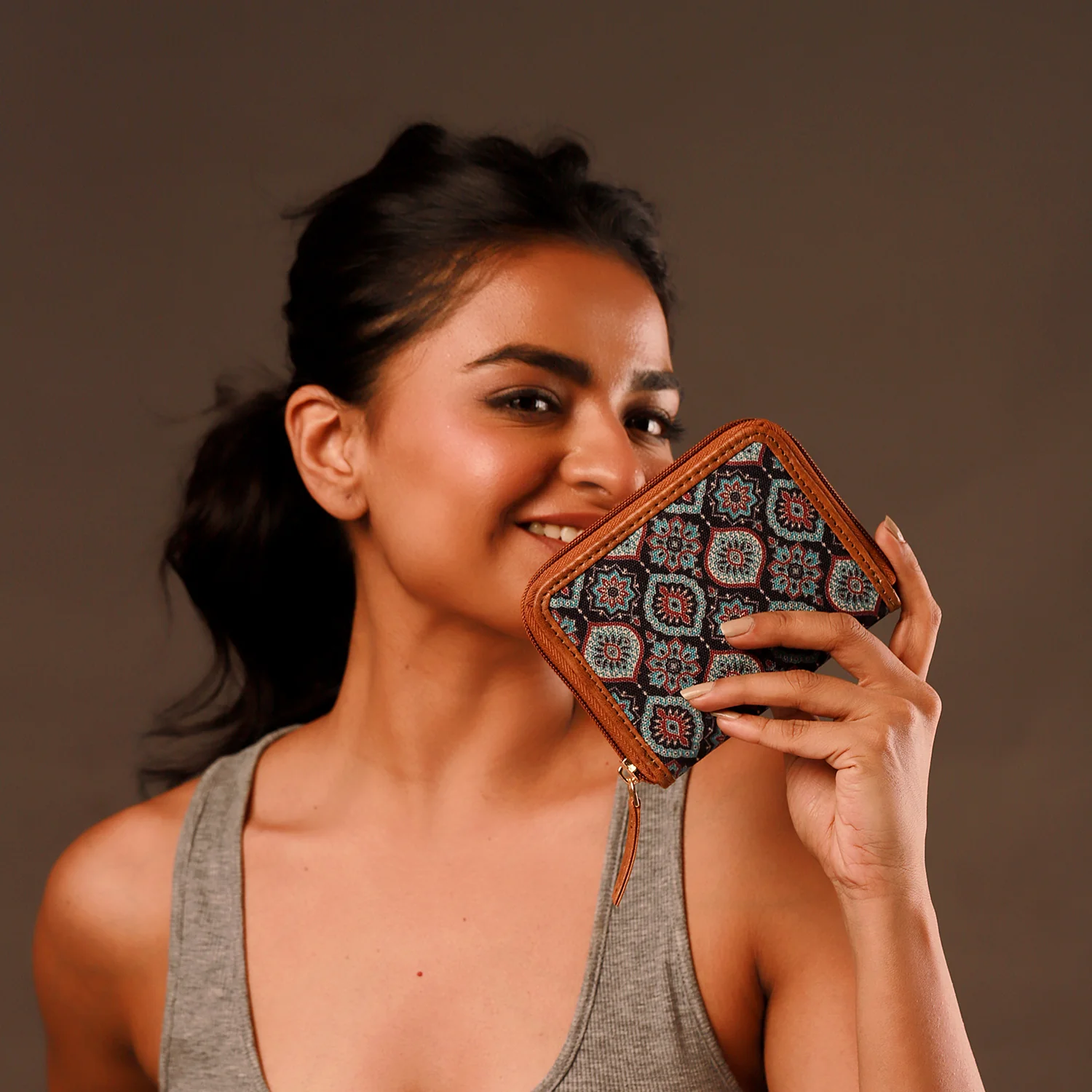 Rustic Charm Clutch Wallet Bag - Image 2