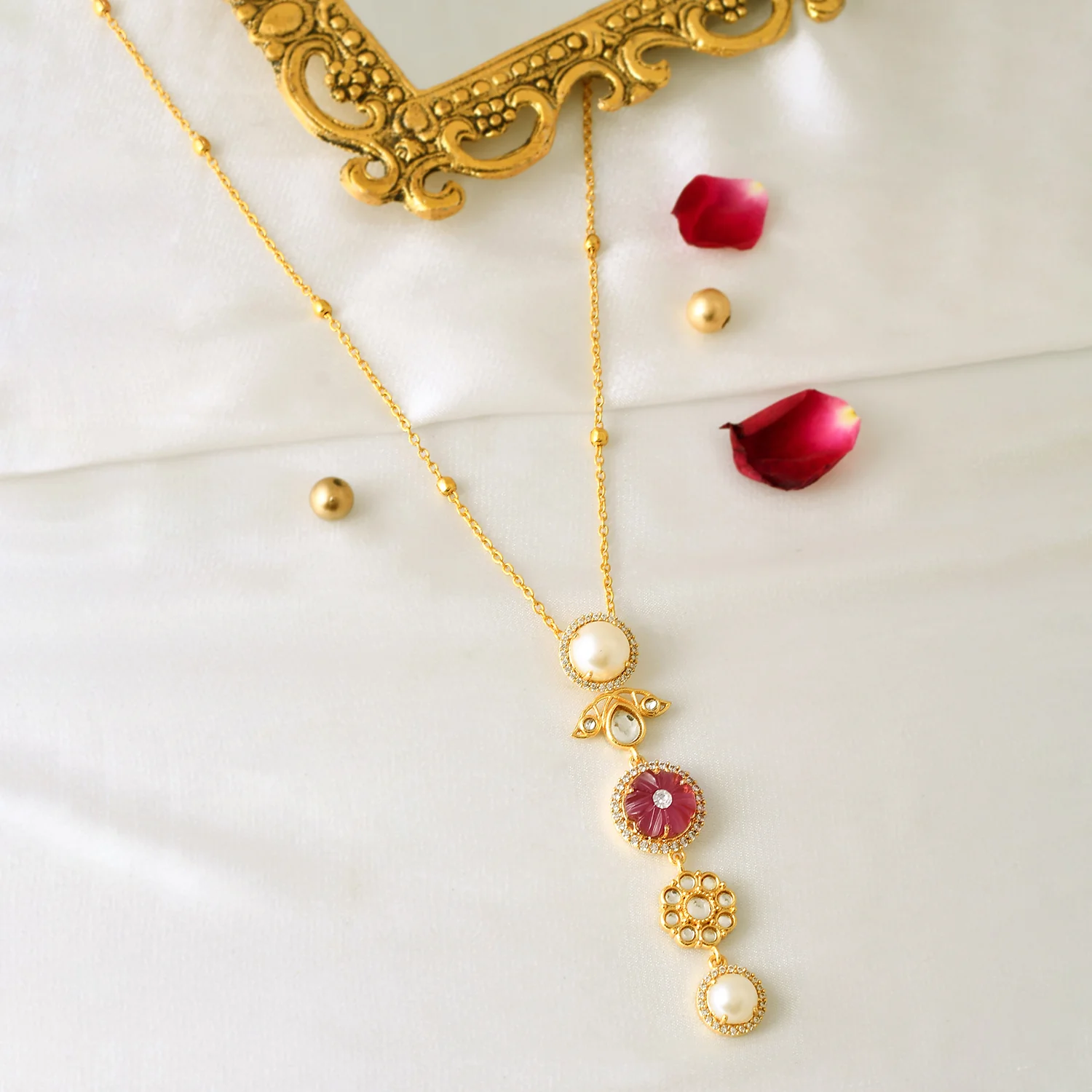 Heer Saima Pendant