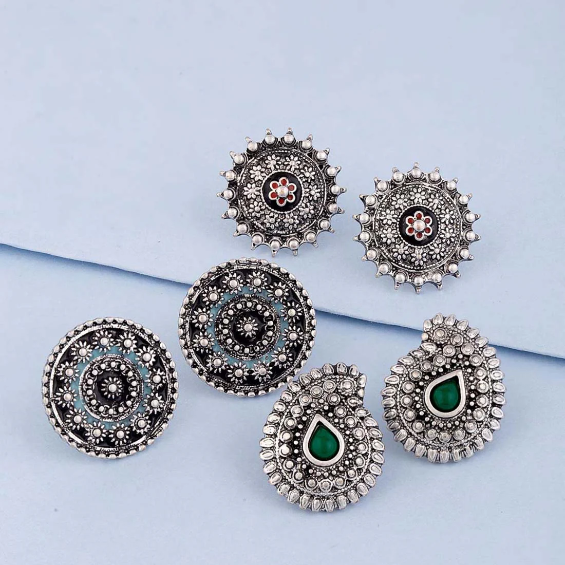 Set of three elegant studs