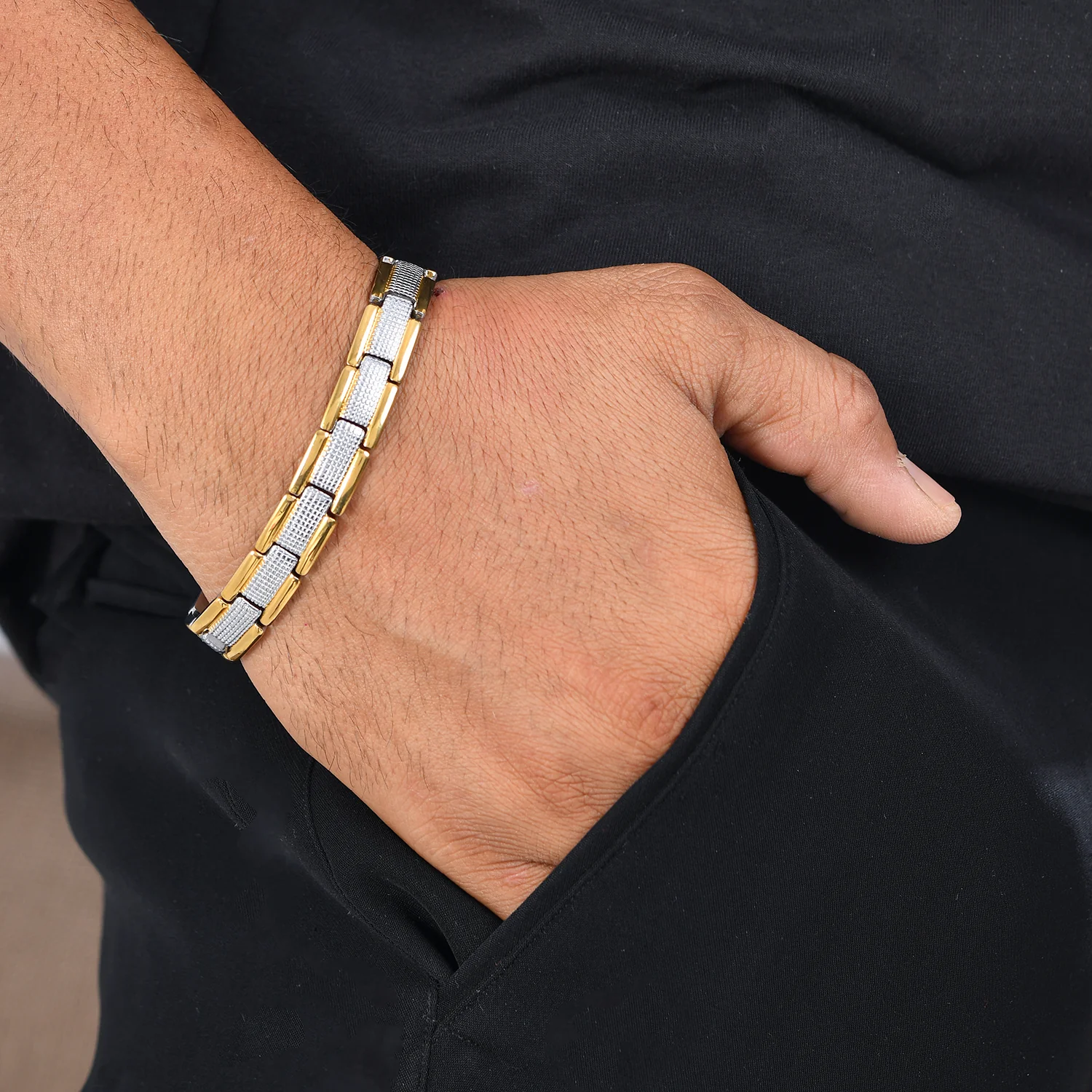 Signature Knightline Mens Bracelet - Image 2