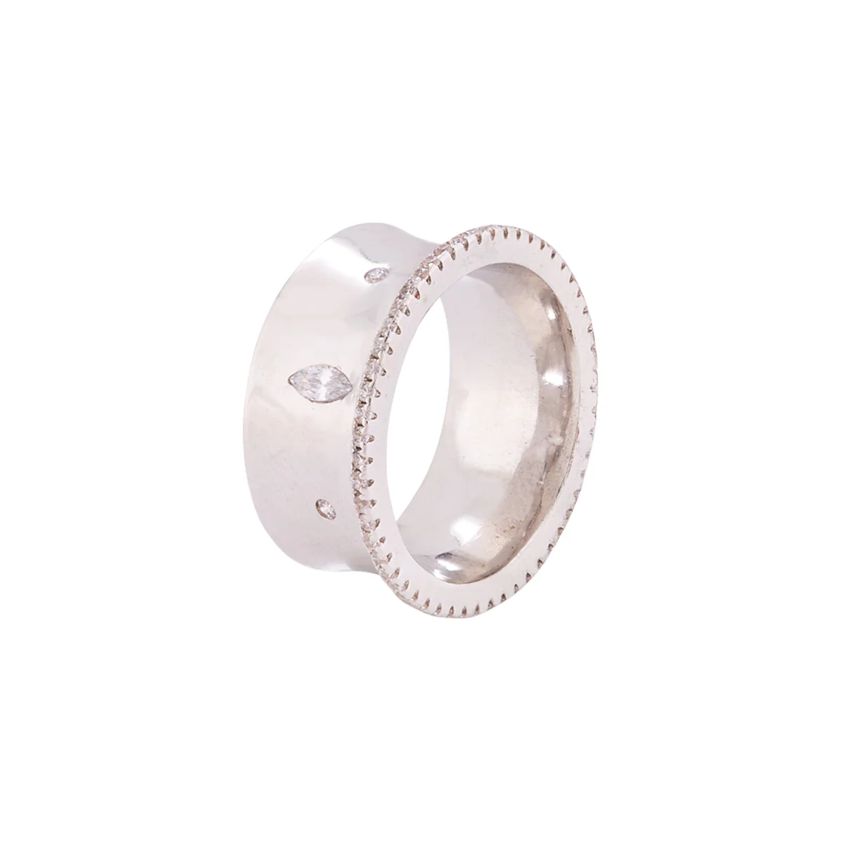 Smooth Surface Silver Plated Band Ring - Image 3
