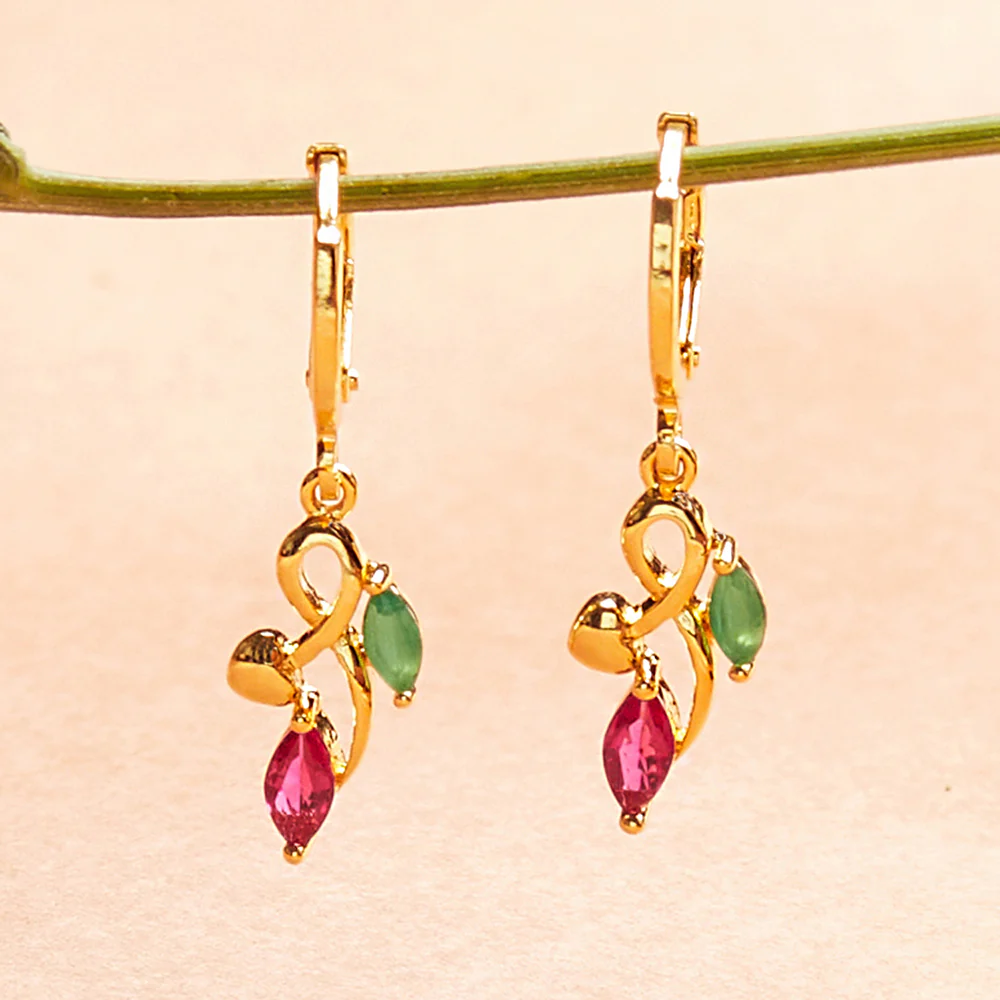 Spakling Essentials Gorgeous Designer Wear Earrings