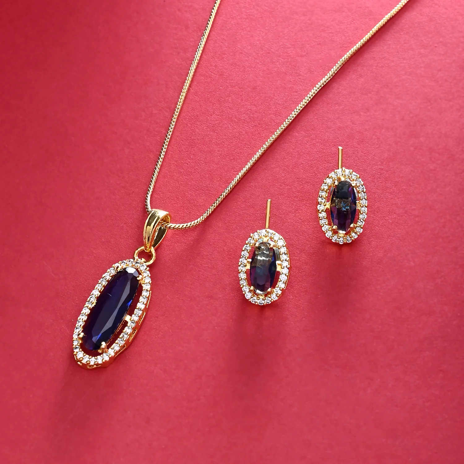 Sparkling Elegance Blue Azure Radiance Pendant Set