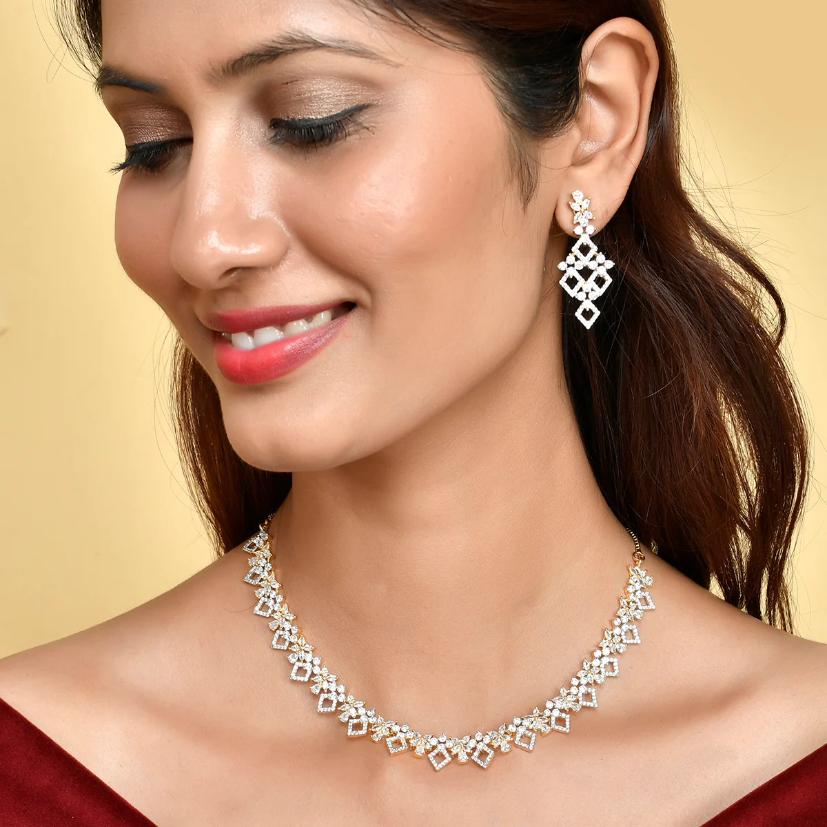 Sparkling Elegance Cluster Setting White CZ Jewellery Set - Image 2