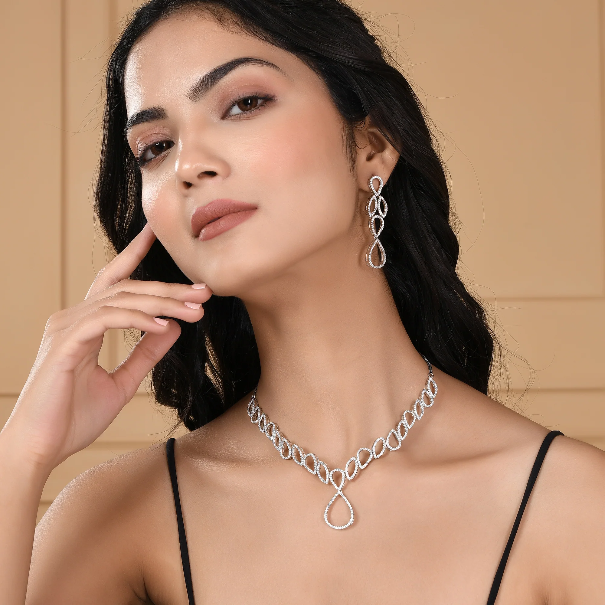 Sparkling Elegance Dazzling Droplet Necklace Set - Image 2