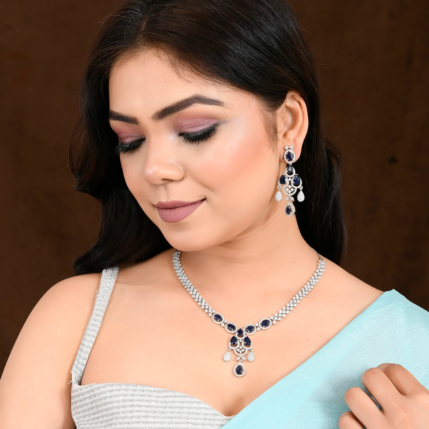 Sparkling Elegance Glamorous Blue American Diamond Necklace Set - Image 2