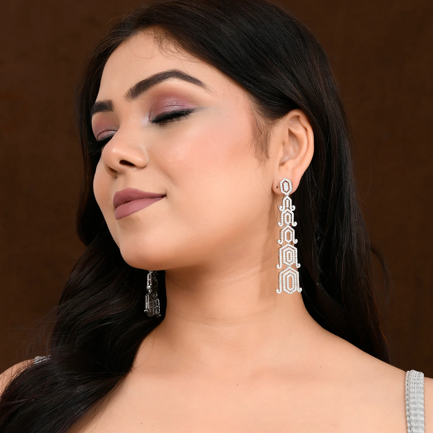 Sparkling Elegance: Glamorous Long American Diamond Danglers - Image 2
