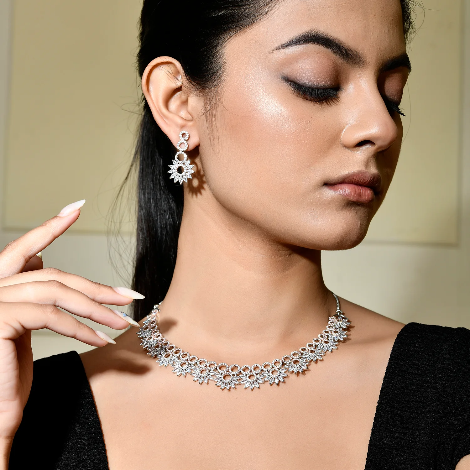 Sparkling Elegance Gleaming Beauty American Diamond Necklace Set - Image 2