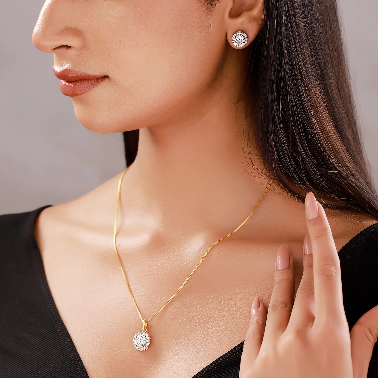 Sparkling Elegance Golden Glow Pendant Set - Image 2