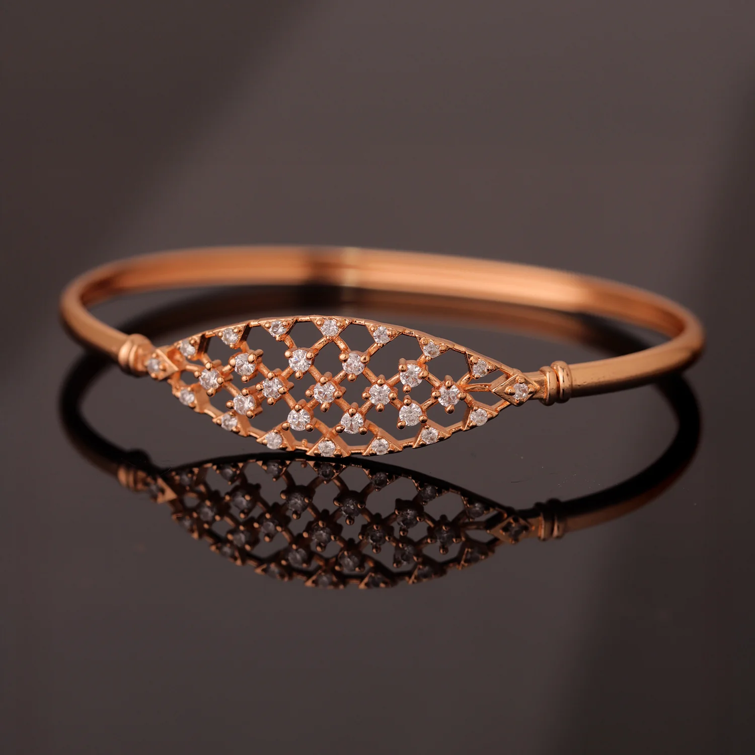 Sparkling Elegance Lattice American Diamond Glow Cz Bracelet