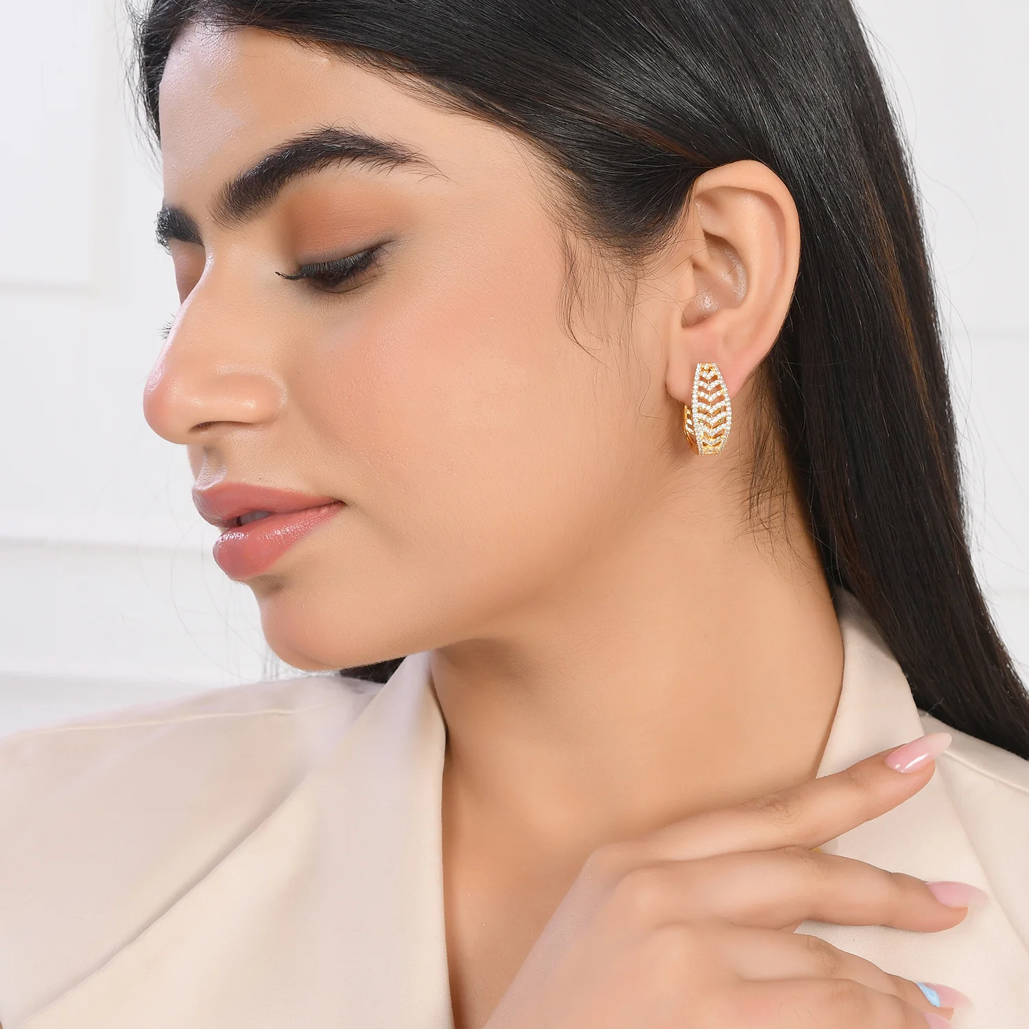 Sparkling Elegance Lattice Pattern Cz Earrings - Image 2