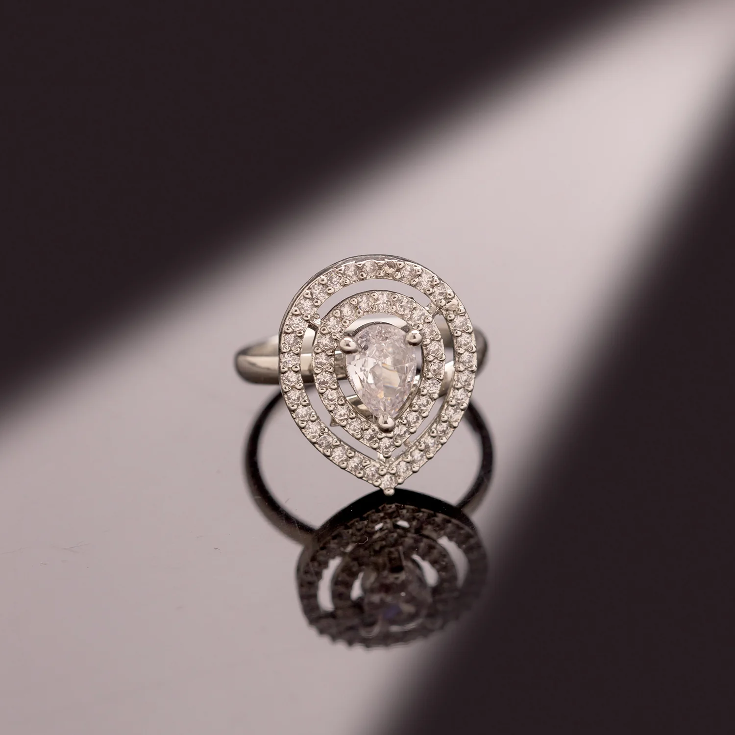 Sparkling Elegance Mooncourt American Diamond Ring