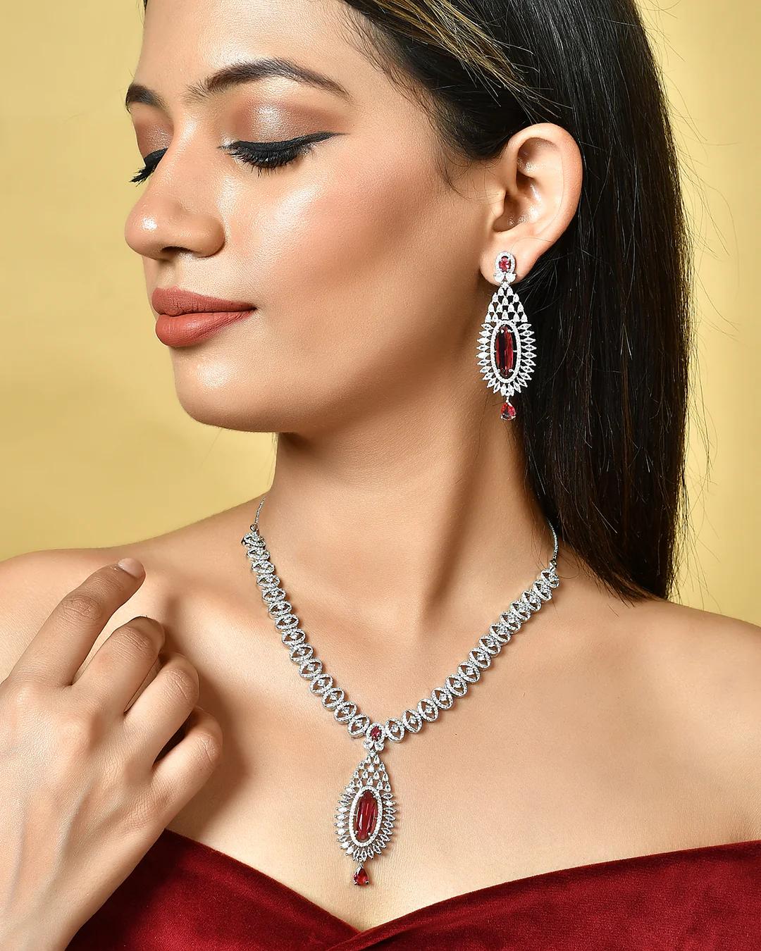 Sparkling Elegance Opulent Oval and Round Cut CZ Jewellery Set - Image 2