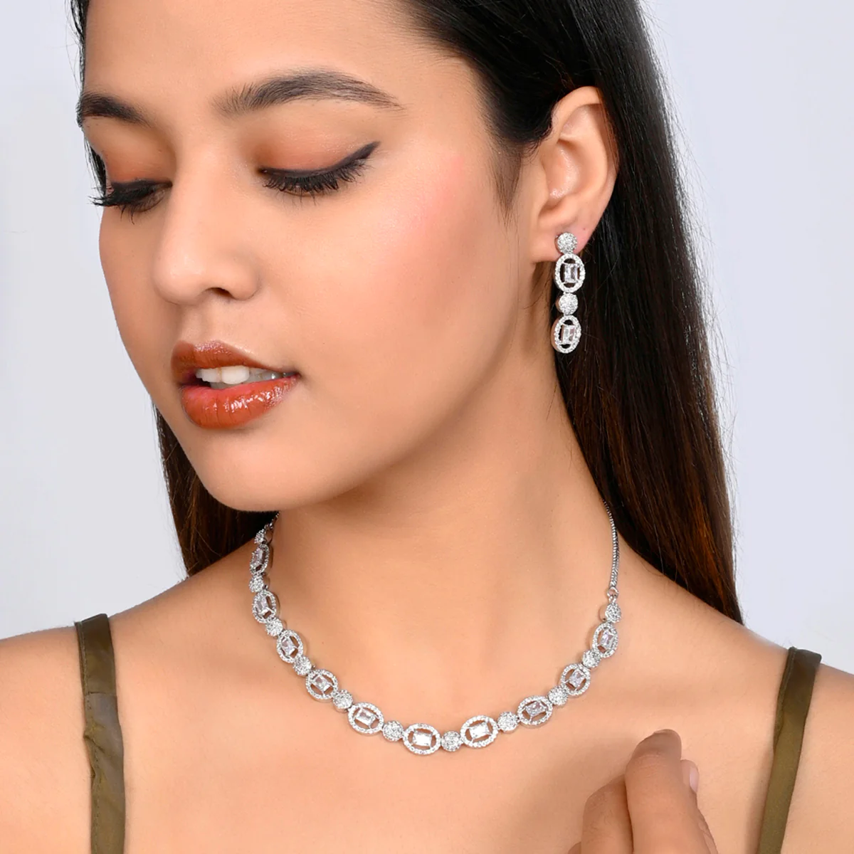 Sparkling Elegance Rectangle Cut CZ Geometric Jewellery Set - Image 2