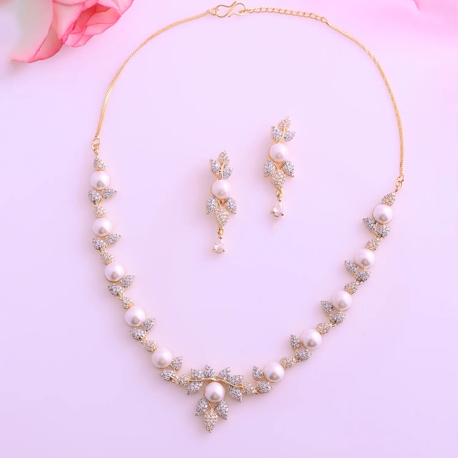Sparkling Elegance Regal Radiance Pearl Necklace Set